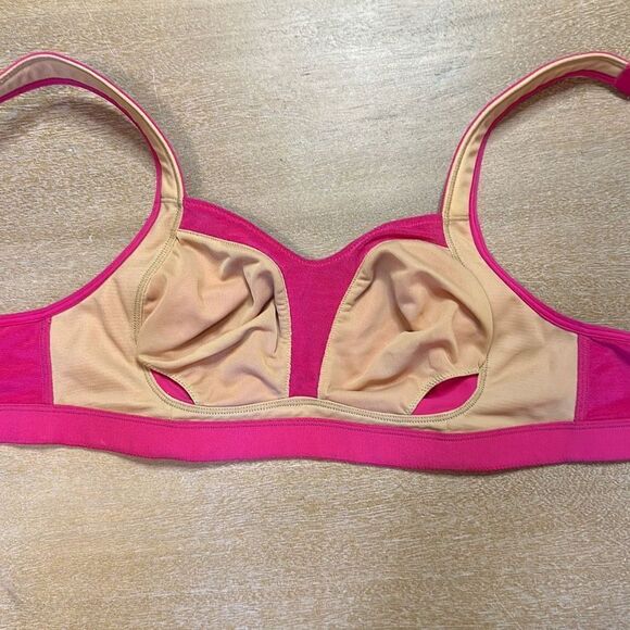 Lululemon Ta Ta Tamer III - Picture 3 of 5